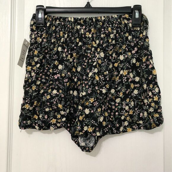 Pink Rose Womens Short Small Black Floral Stretch Waist‎ Pull On Mini NWT - Picture 2 of 3